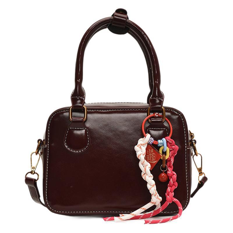 Retro niche bag women's 2025 new autumn and winter foreign versatile messenger bag high-end fashion portable small square bag