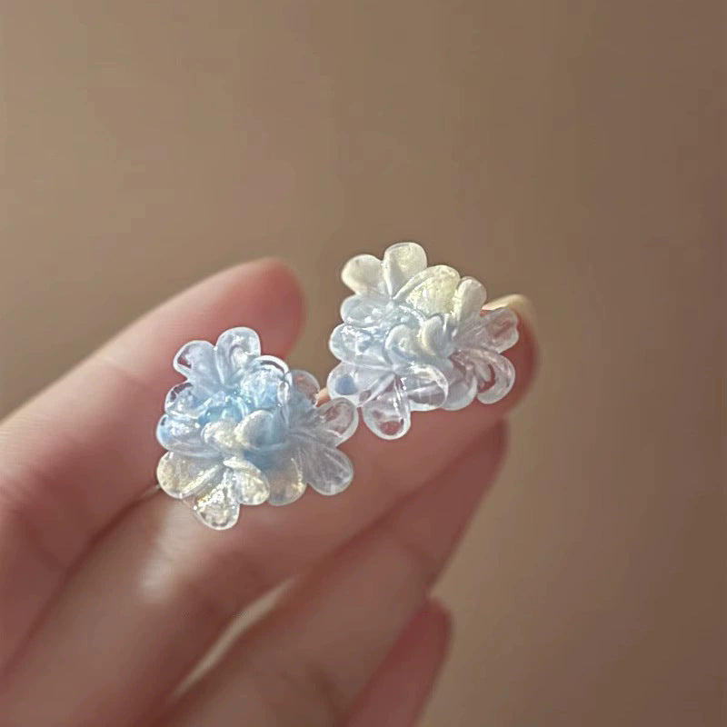 Spring break style white floral earrings - unique dopamine studs, niche design, versatile earrings
