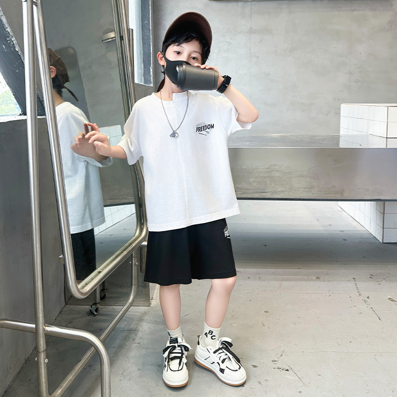 Boys' summer outfit  new summer collection, mid-to-large children's boys' lightweight, stylish, trendy, and cool short-sleeve set