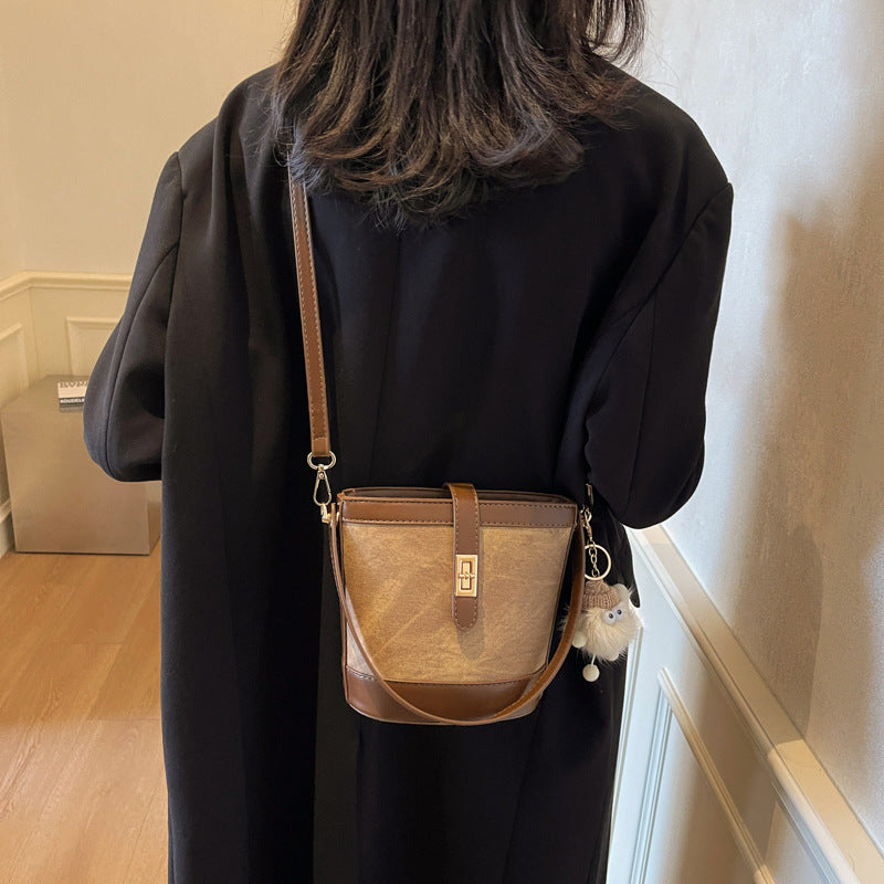 ins texture handbag women's 2025 new fashion small bag retro bucket bag shoulder bag messenger bag