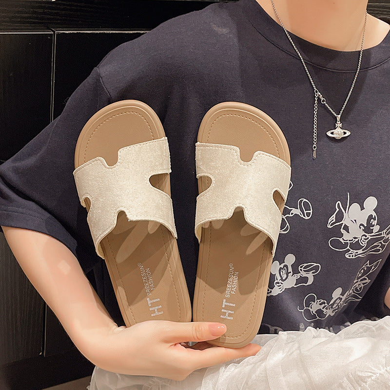 French open-toe flip-flops women's outerwear 2025 summer new style vacation flat anti-slip beach sandals