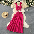 Age-reducing fresh spring and summer holiday style short small flying sleeve suspender tops + high waist pleated skirt two-piece set