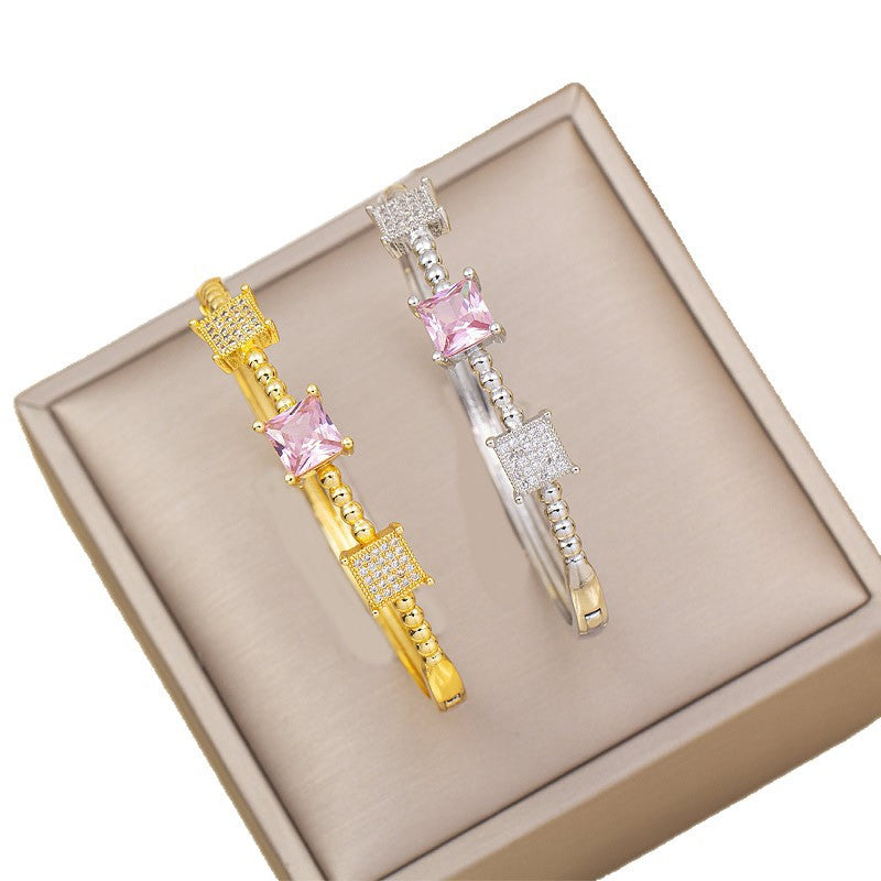 Braceletfashionbest selling gold-plated electroplating design bracelet accessible luxury style classy copper inlaid zircon accessible luxuryeasiest for match bracelet