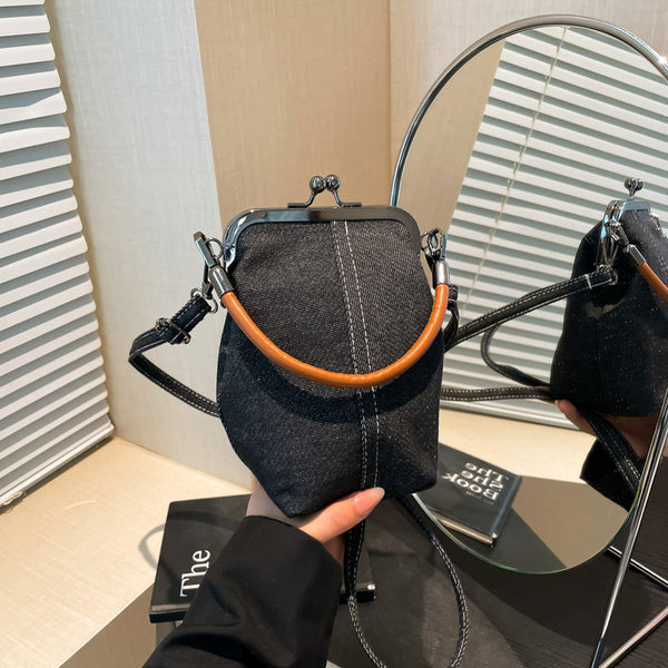 New 2025 women's bag fashion shoulder bag large capacity women's bag versatile commuter bag handbag Korean version of foreign style women's bag