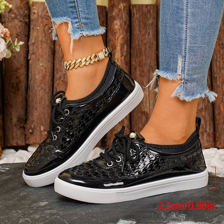 autumn new arrivals: plus-size women's flats for cross-border e-commerce. sizes 36-43 available, with half-size increments. wholesale options available. dropshipping to  and  supported