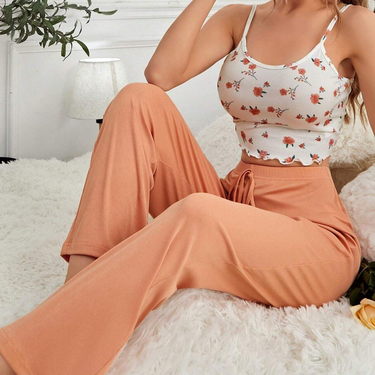 Sexy underwear popular in Europe and the United States, sexy leisure sports printing waist gathering suspender, solid color tether trousers set