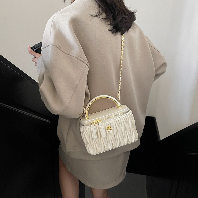 Premium texture fashion box bag women's 202 winter new small fragrant wind diamond shoulder bag simple messenger bag