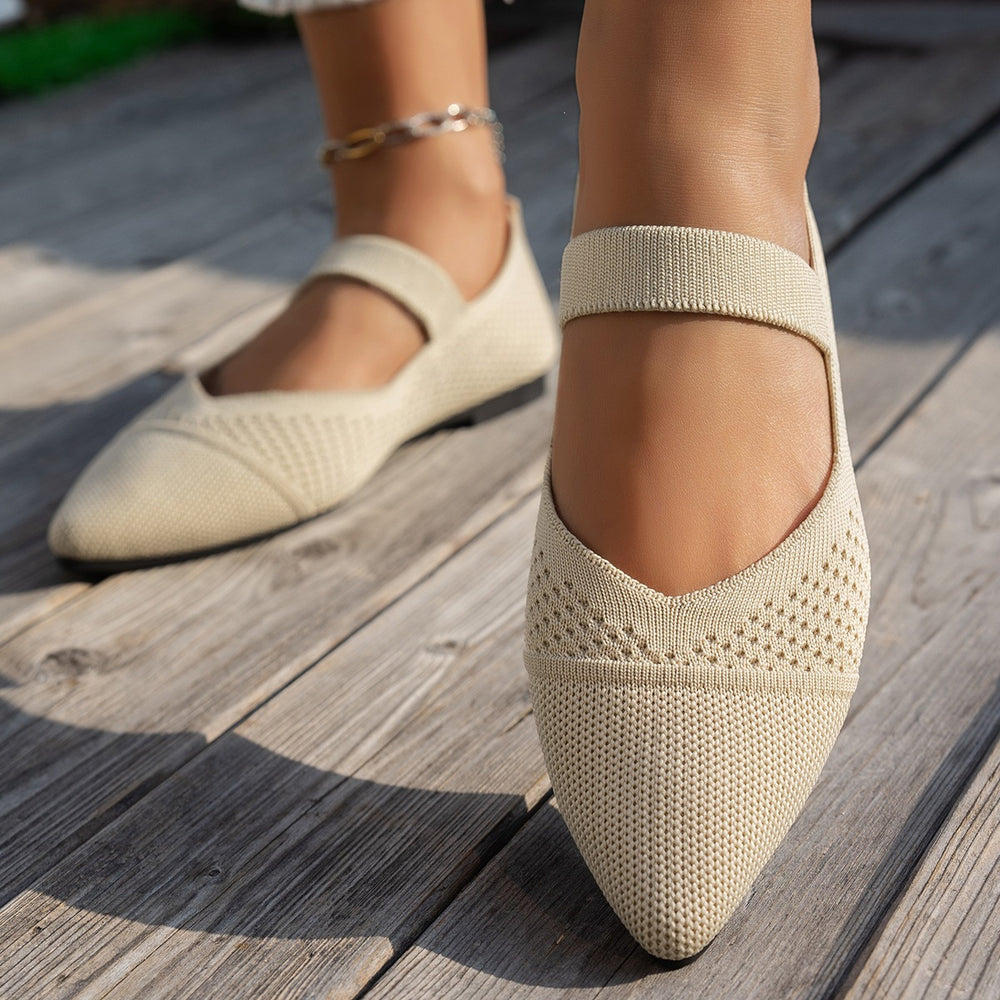 Wholesale women's plus size new hollow-out mesh breathable flat lightweight comfortable slip-on casual fashion flats for export