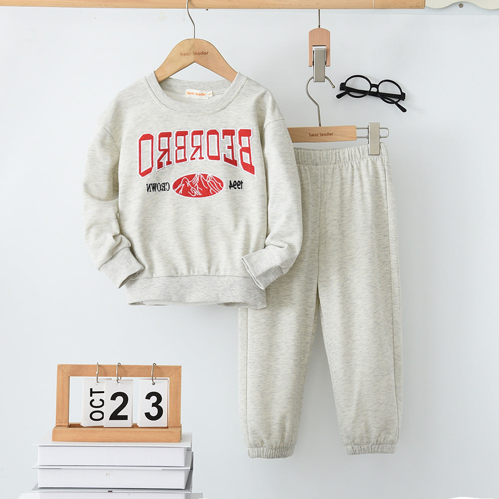 Girls' fall outfit: new letter embroidered sports sweatshirt and trendy sweatpants two-piece set for toddlers and young children - cross-border children's clothing