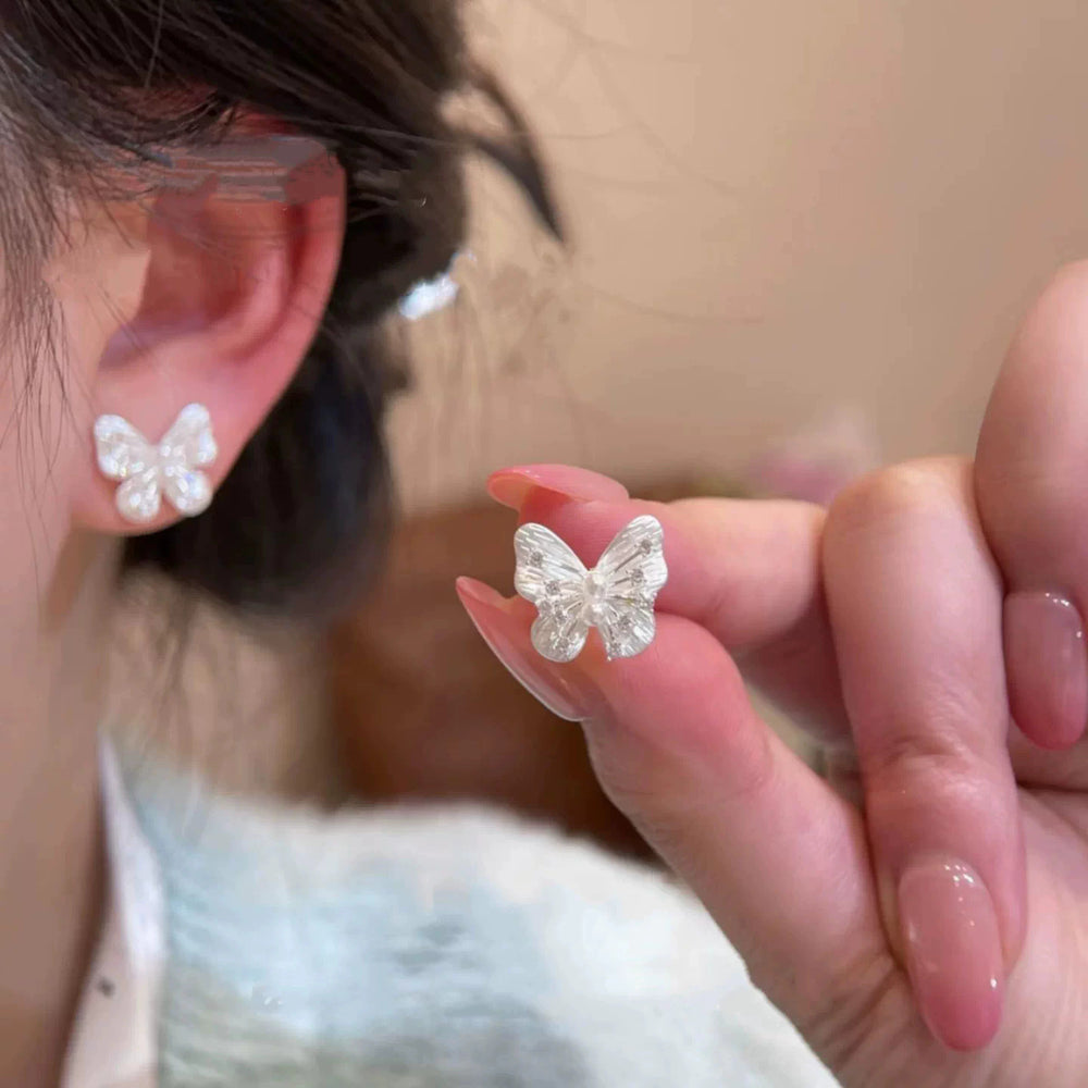 Spring break style white floral earrings - unique dopamine studs, niche design, versatile earrings