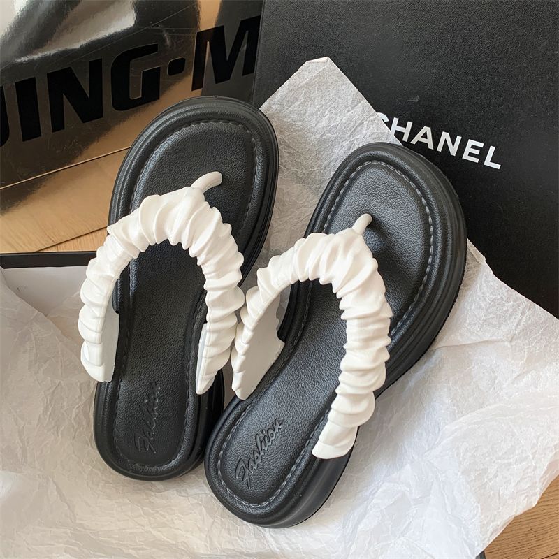 Versatile flip-flops for women, summer new arrivaleva stepping on shit, flip-flop beach shoes for women, thick sole shoes, non-slip slippers