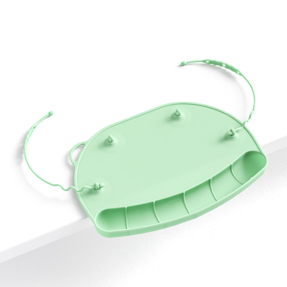 Children's placemat Suction cup type table mat with pocket Waterproof and anti-dirty pick-up meal bag Baby portable kindergarten silicone table mat