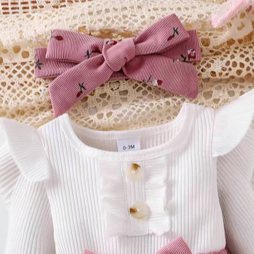 export  autumn new arrival: white flutter sleeve knit top, pink floral print joggers with drawstring, and belt - 3-piece set