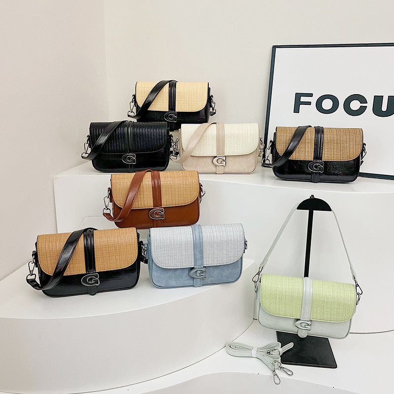 Fashion bag women's new Korean version of casual commuting simple shoulder bag high sense versatile foreign style portable messenger bag
