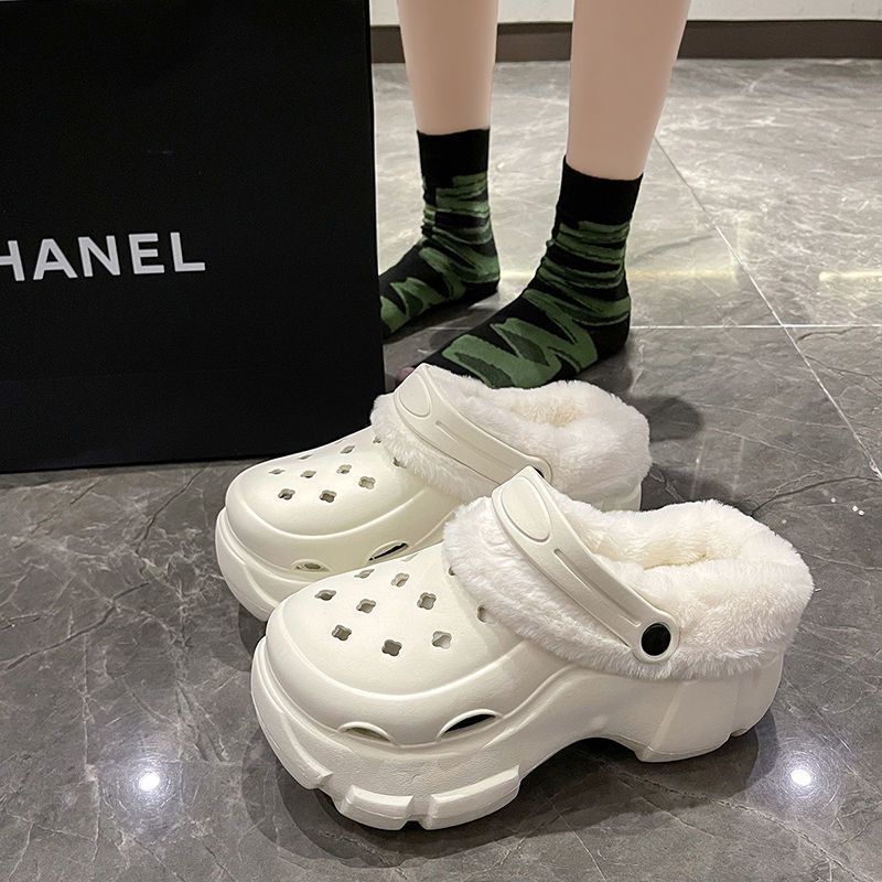 Fleece-lined cotton clogs for women, autumn and winter inner lining, 2024 new style, outer wear, height-increasing thick sole, furry cotton slippers for winter