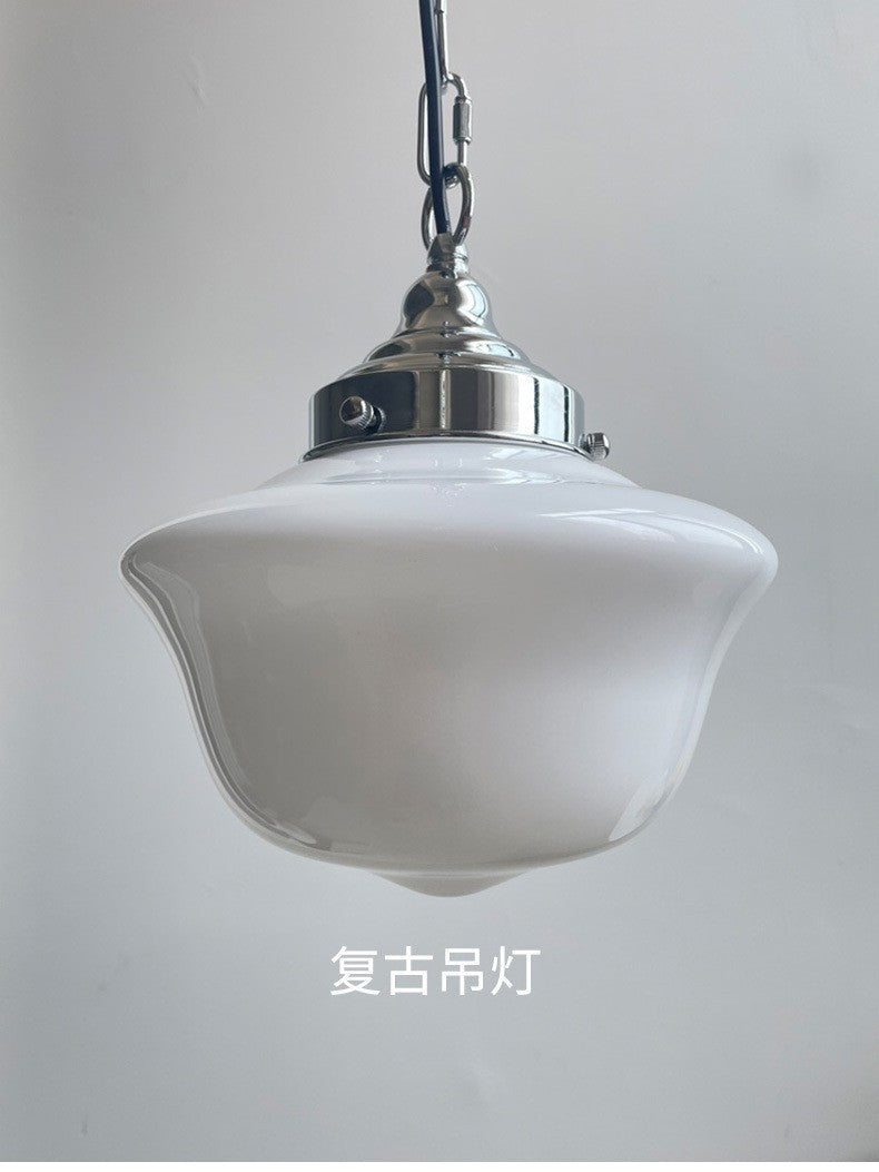 Vintage medieval American retro industrial wind cream windshield small chandelier, hotel restaurant bar aisle light