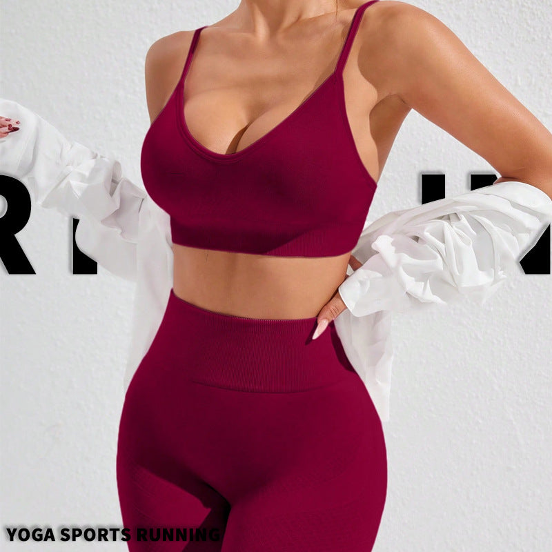 Seamless elastic yoga suit, autumn and winter peach hip trousers, sexy suspender bra, sports suit for women