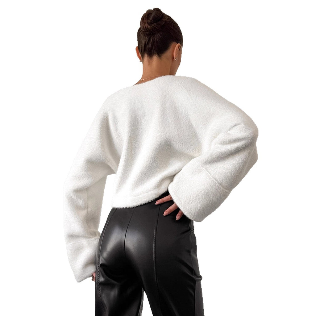 European and American  temperament white woolen jacket women's 2025 winter design short V-neck plush cardigan top