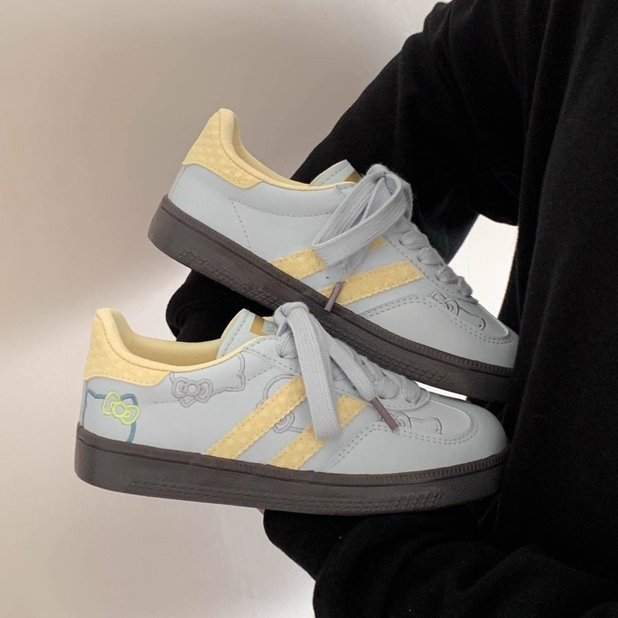 Trendy and versatile white sneakers for women - chunky sole platform shoes - new summer 2026 collection - unique casual all-match athletic loafers