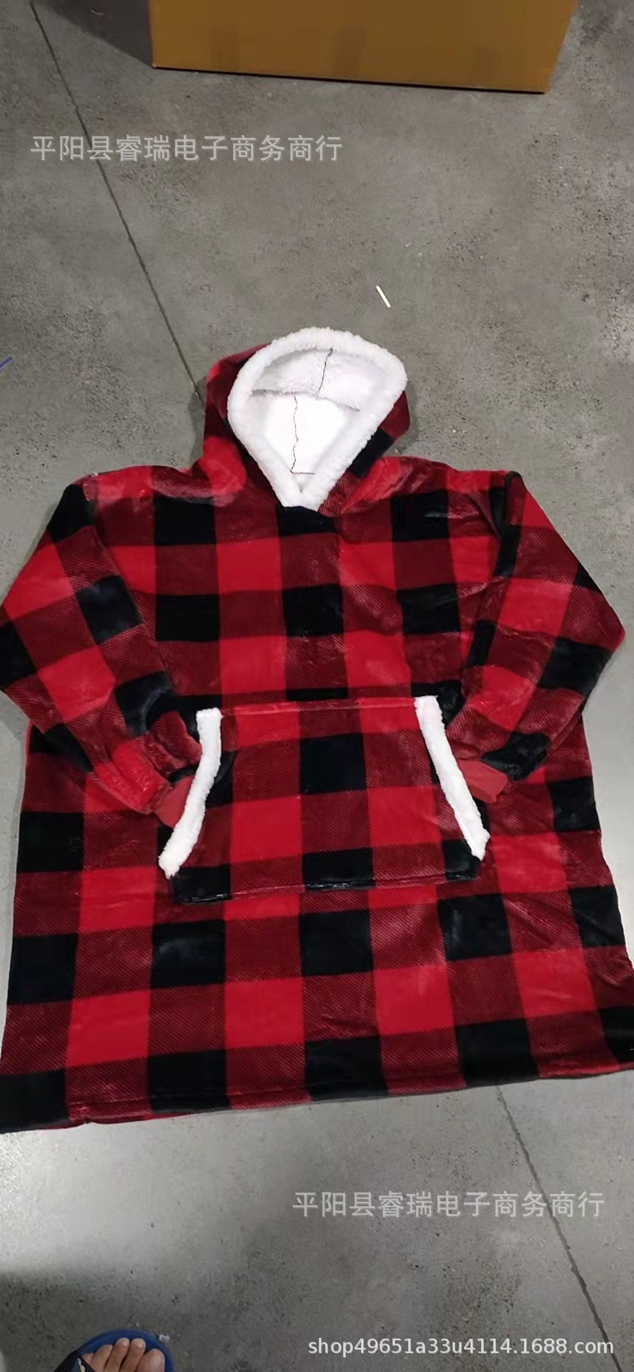 Lazy pullover pajamas, heattech clothing, cashmere tv blanket, hugging hoodie, cold-proof heattech nightgown, home clothes