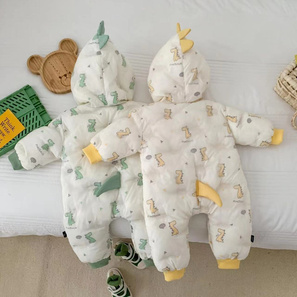 Baby onesies for winter: cozy and stylish rompers for newborns and toddlers - perfect for outdoor adventures!