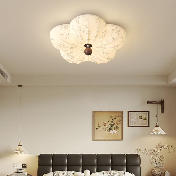 French retro bedroom ceiling lamp medieval solid wood fabric eye protection master bedroom study flower lamp