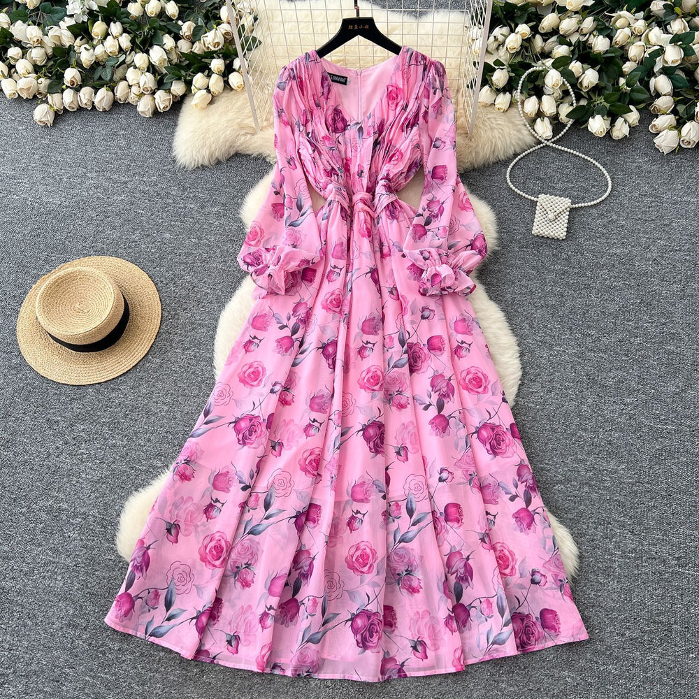French chic high-end elegant dress - new 2025 collection: slimming, figure-flattering, printed chiffon maxi dress with a sophisticated waist