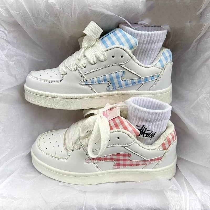 2026 summer unisex sneakers: american-style, niche bread shoes, breathable, fresh summer design, white shoes for students and couples