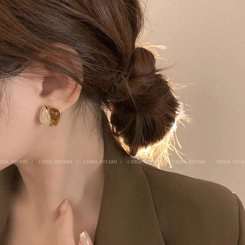 Ins pearl earrings for women niche styleaccessible luxuryeasiest for match earrings pendant classyretroelegant earrings 925 silver needle wholesale