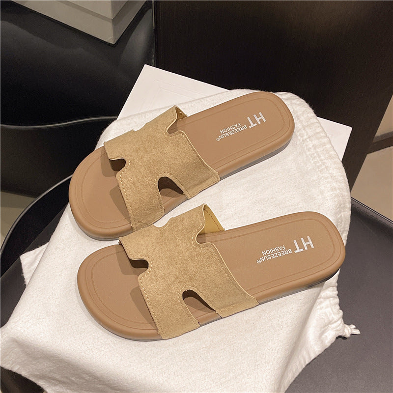 French open-toe flip-flops women's outerwear 2025 summer new style vacation flat anti-slip beach sandals