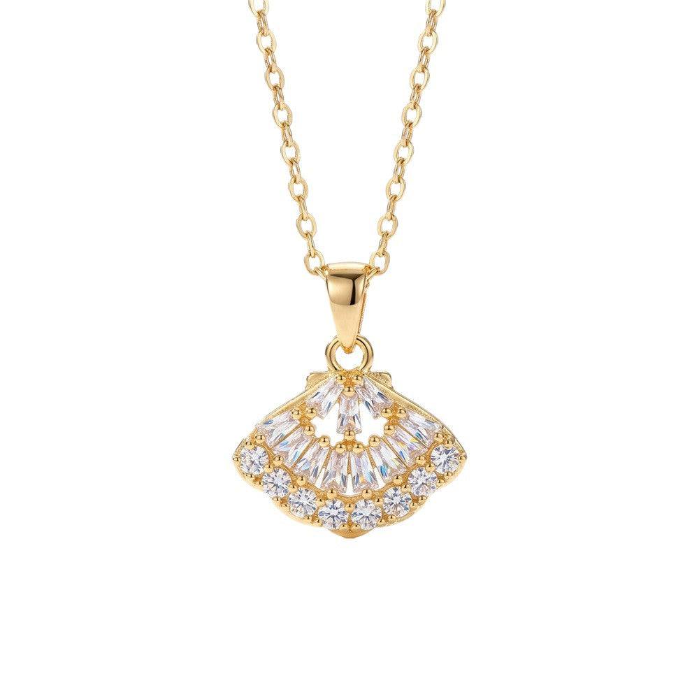 Popular internet celebrity fashionelegant copper inlaid with zirconium and full diamond shell necklace for women accessible luxuryniche style non-fading clavicle chain jewelry
