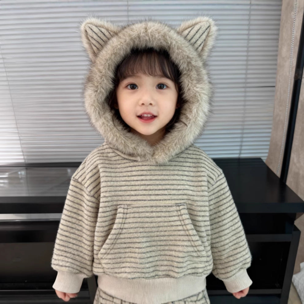 Early autumn faux fur collar hoodie - korean chic, relaxed fit, autumn design, unique striped top for women