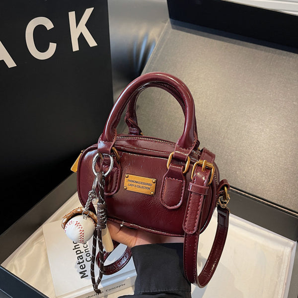 Cross-border 2025 autumn and winter new Korean solid color casual handbag niche commuting daily trend shoulder messenger bag