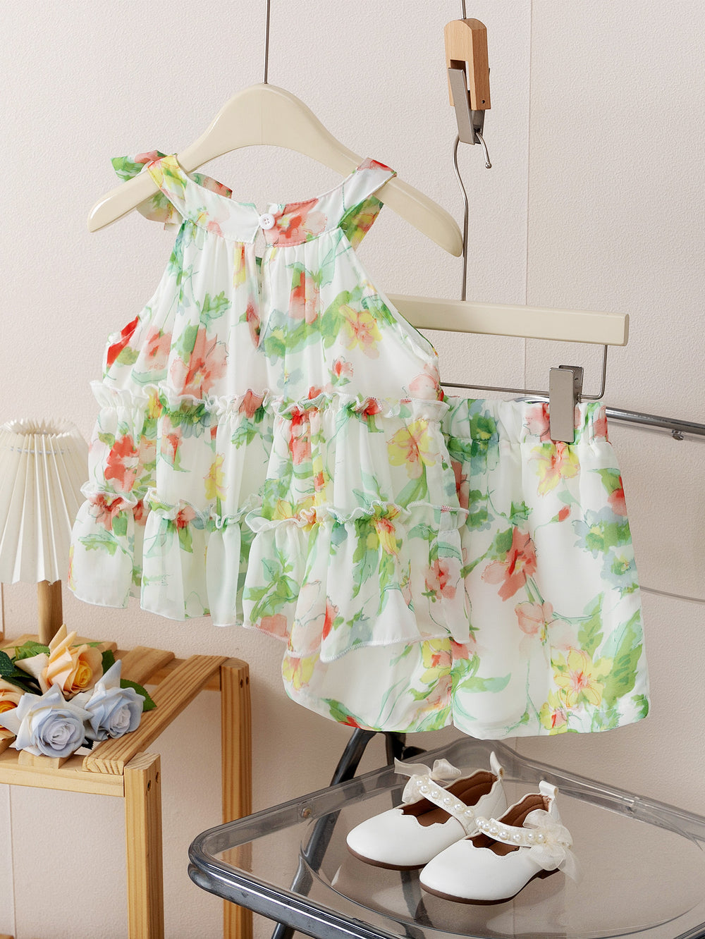 new product girl fashion style sling fresh floral chiffon fashion socialite + shortssuit