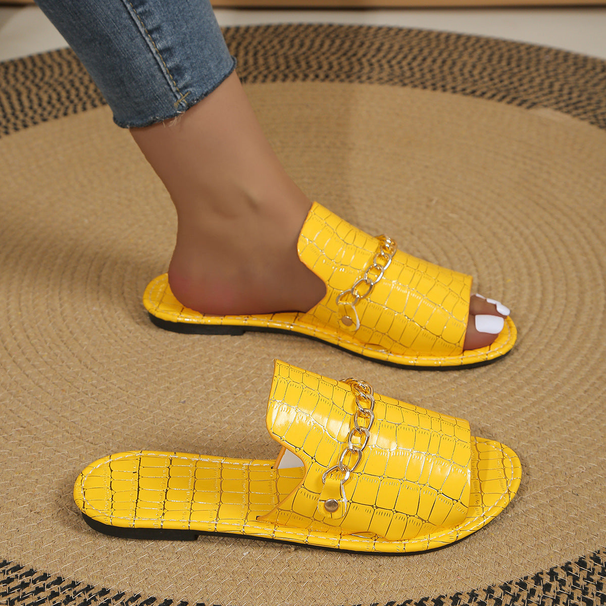2025 summer and autumn new European and American  large size versatile open-toed slippers flat-bottomed wedge heel women's sandals slippers