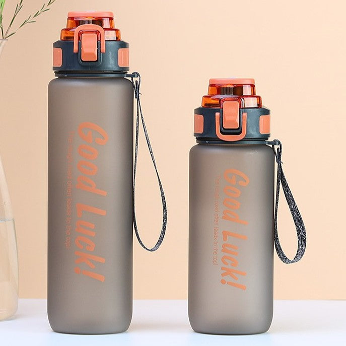 Household anti-spill cute plastic cup food-grade kids water bottle flip-top durable student sports water bottle set