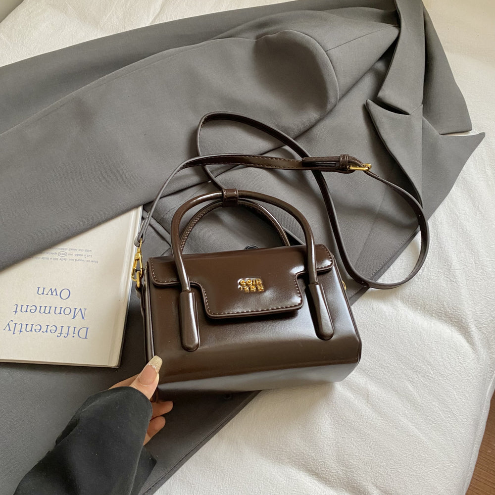 Portable fashionable small bag 2025fall and winternew arrival super popular atmosphere underarm bag trendyeasiest for match shoulder crossbody bag