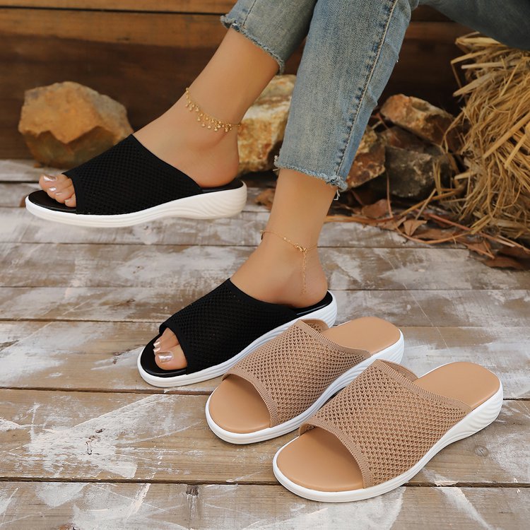summer new arrival: women's plus-size platform slides for cross-border e-commerce. wholesale available. dropshipping to  and . (price difference: $0.67)