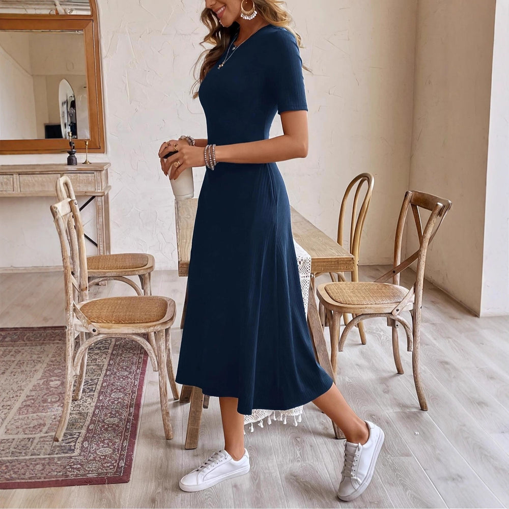 Ready-to-ship   &  new arrival: european and american style solid color crew neck high-stretch short sleeve dress