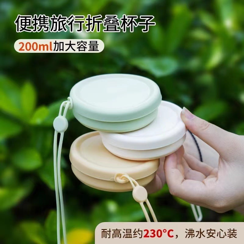 New food-grade silicone collapsible water bottle with retractable strap – portable, travel-friendly, outdoor camping, and heat-resistant