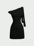 European and american style hot girl cross-border new solid color one-shoulder sleeveless patchwork tie-up bodycon mini dress for women