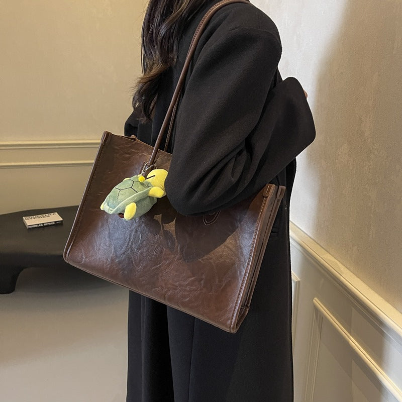 Cross-border high-end fashion versatile tote bag women's 2025 new large-capacity casual retro commuter shoulder bag