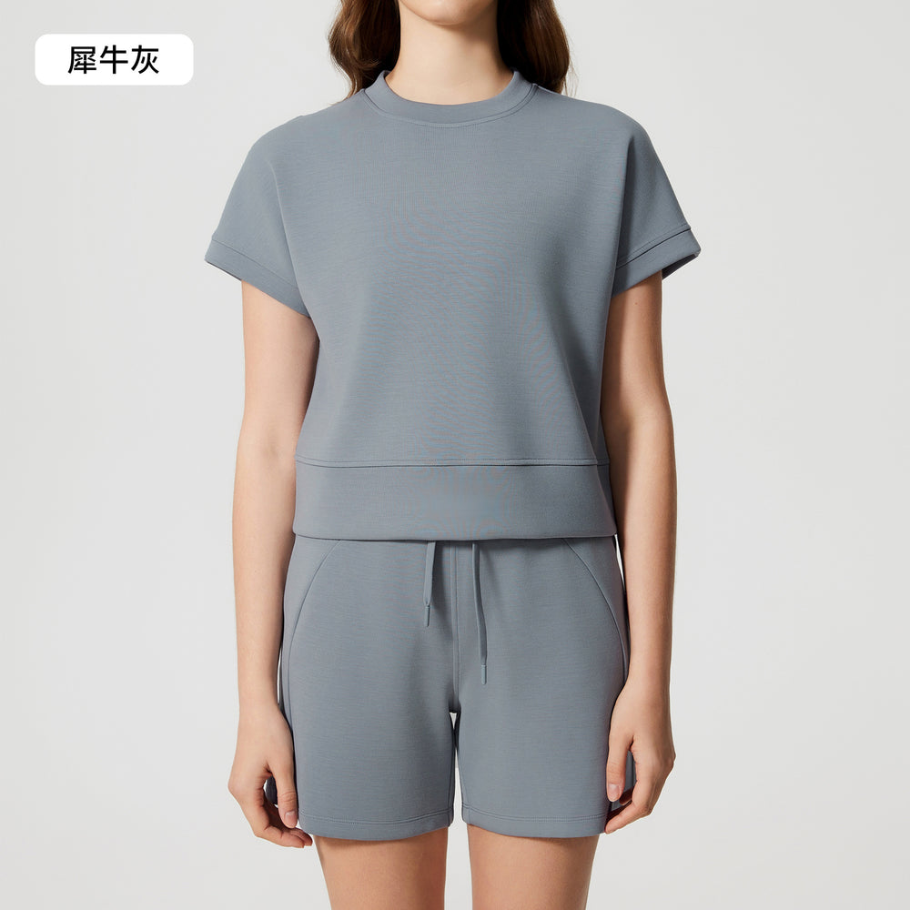 Women's casual activewear set: loose-fit breathable short-sleeve t-shirt & air layer shorts - perfect for yoga & workout