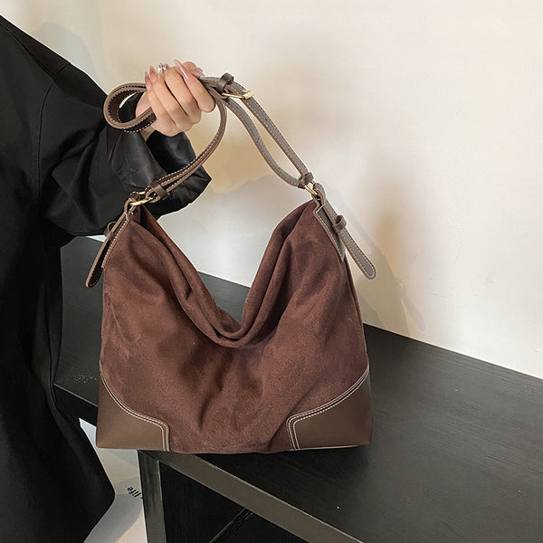 This year's popular fashion Korean version of the versatile retro matte texture shoulder bag women's 2025 winter new tote bag