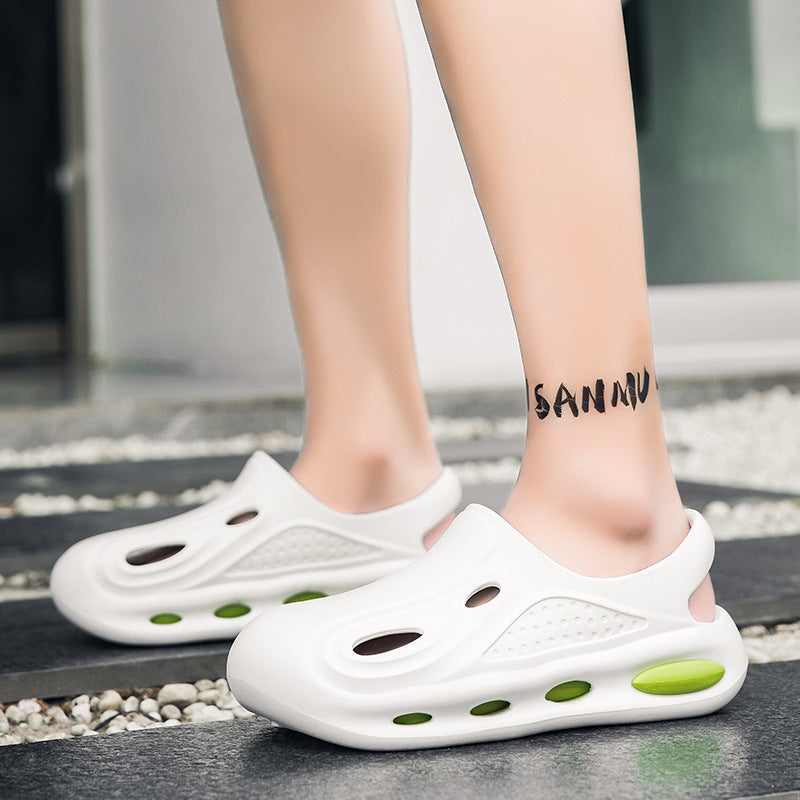 Cross-border live 2025 new hole shoes men's summer ins tide hollow Internet celebrity beach personality sandals beach shoes