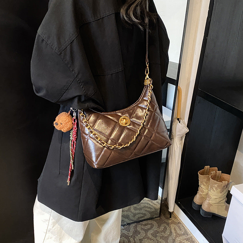 Rhombus texture small bag women's 2025 autumn and winter new chain shoulder underarm bag fashionable foreign commuter messenger bag