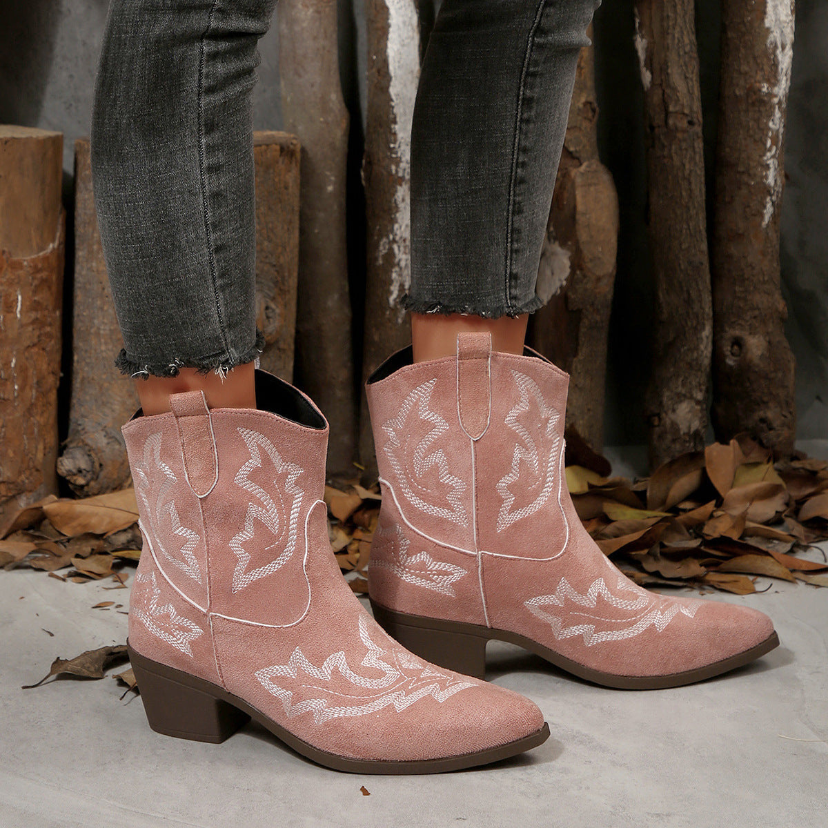 Foreign trade large size grassland travel wear women's boots 2025 new versatile western cowboy boots retro knight boots