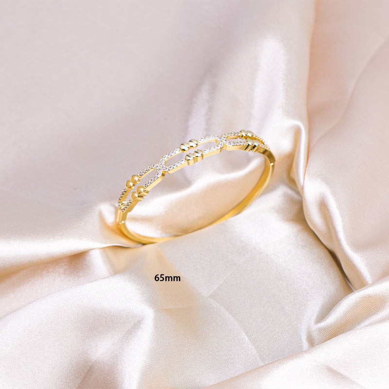 Hand jewelry for women, niche design, hot-selling bracelets, high-end minimalist inlaid versatile elegant bangles, new design jewelry