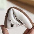 New girls' sandals: summer kids' fashion bow solid color princess shoes, soft sole hollow-out classic leather shoes