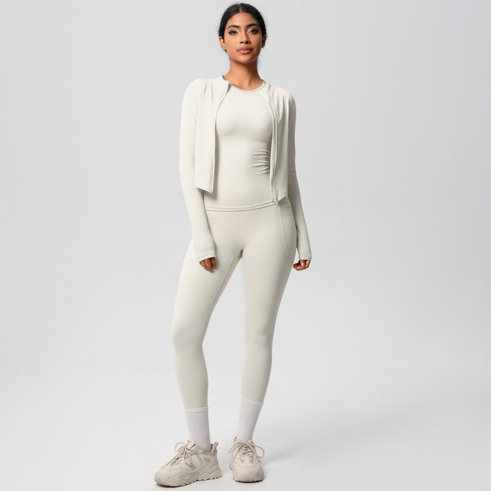 Solid color new outdoor casual quick-dry sports yoga outfit - tight-fitting, butt-lifting, pocketed shorts - fitness naked feel three-piece set